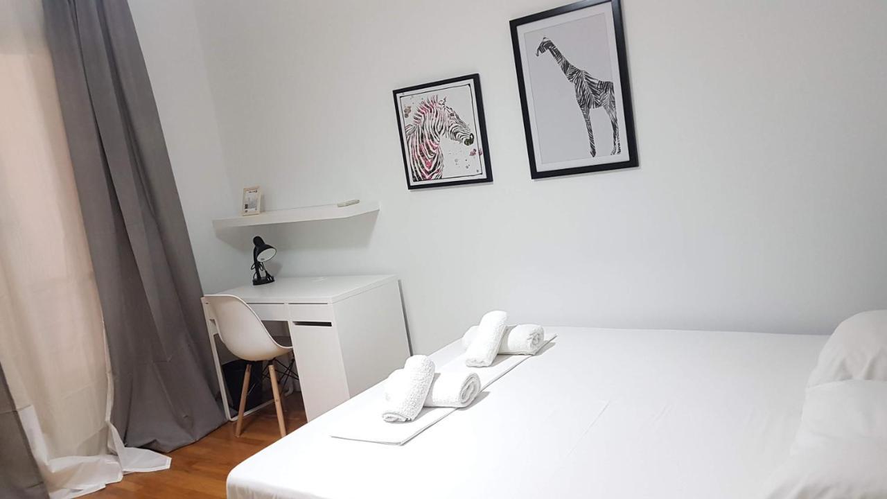 Olive Apartment- Athens Center, 4 Bd, 1.5 Bath Ngoại thất bức ảnh