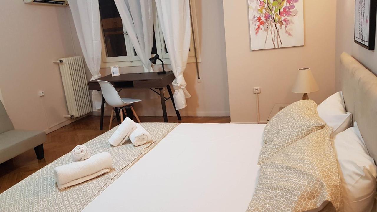 Olive Apartment- Athens Center, 4 Bd, 1.5 Bath Ngoại thất bức ảnh